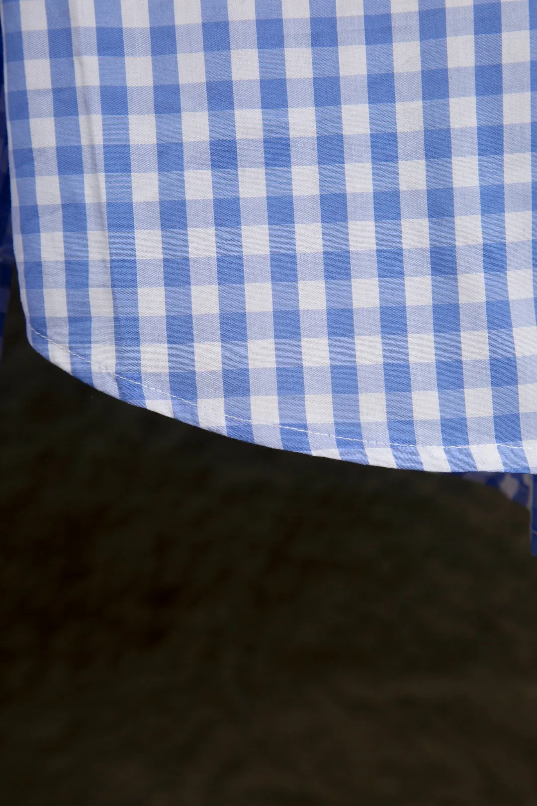 P240 Actual photo [Evergreen for all seasons] Style number: 25120# (on sale all year round) Color: light blue Size: S to XL - Ralph Lauren/Ralph Lauren 2025SS Four seasons commuting style poplin cotton casual color 0.8 check blue checkered blue label long-sleeved shirt - 100% restored workmanship. The entire garment is covered with seams and clean edges. The upper back has been reorganized for a better fit. ✅ - 100% cotton poplin cotton feels smooth. Pre-car washing treatment makes the yarn tighter ✅ - Custom-dyed original pearlescent white buttons with different sizes ✅ - Special shaped chiffon foil is included in the collar door tube, which is not easy to deform and pull ✅ - RL refreshing plaid shirt is more naughty and colorful than the simplicity of the solid color shirt. It can be salty or sweet. Daily travel and travel, the production rate is very high